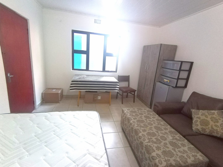 11 Bedroom Property for Sale in Ravensmead Western Cape